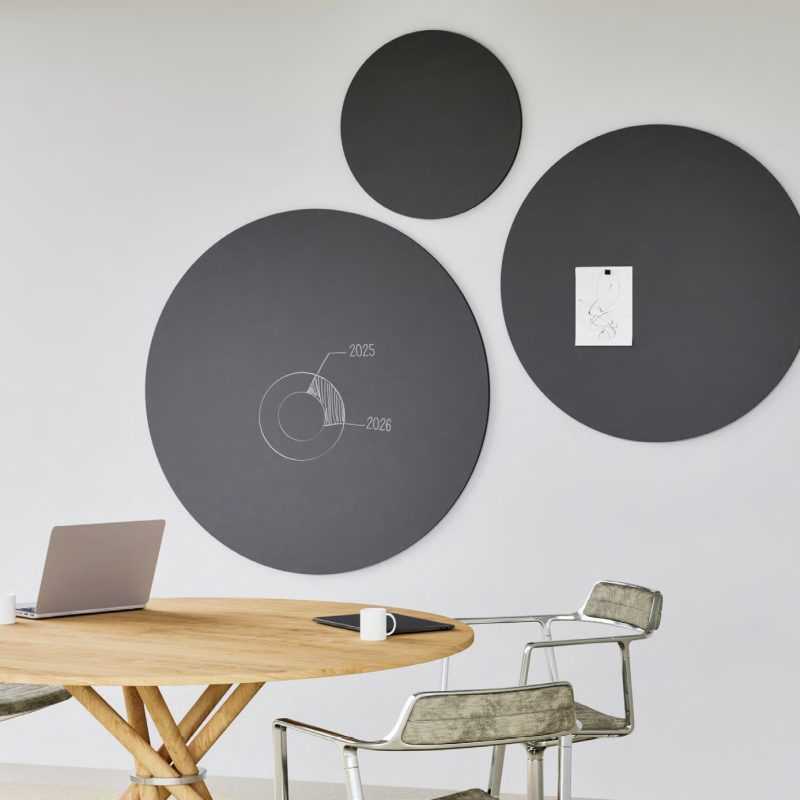 Chameleon round whiteboard