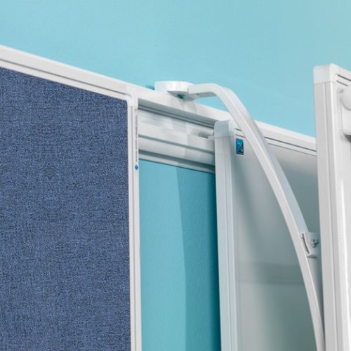 sínrendszeres-kitűzőtábla