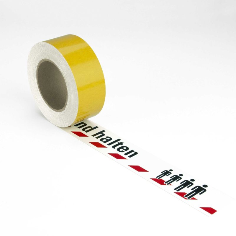 Tartsd a távolságot padlójelölő szalag